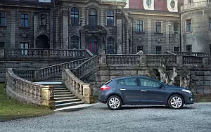 Cars wallpapers Renault Megane Hatchback RU-spec - 2009