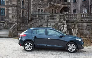 Cars wallpapers Renault Megane Hatchback RU-spec - 2009