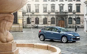 Cars wallpapers Renault Megane Hatchback RU-spec - 2009