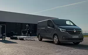 Cars desktop wallpapers Renault Trafic Van - 2019