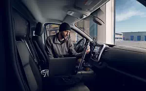 Cars desktop wallpapers Renault Trafic Van - 2019