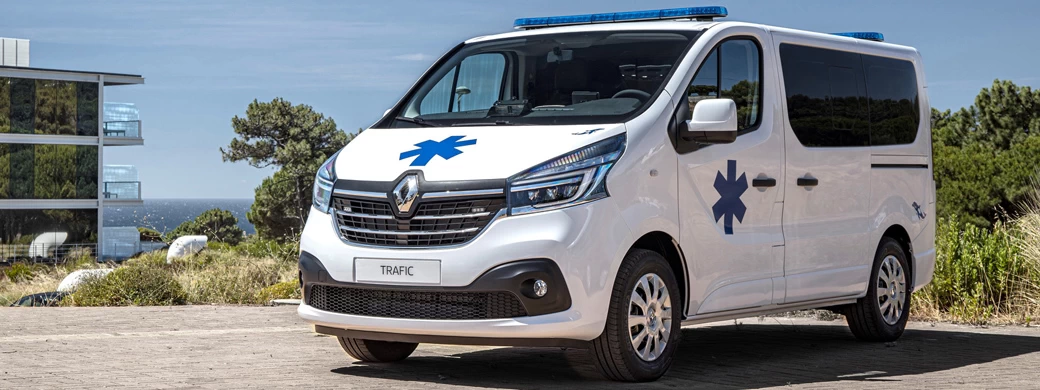 Cars desktop wallpapers Renault Trafic Ambulance - 2019 - Car wallpapers