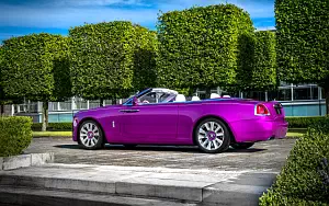 Cars wallpapers Rolls-Royce Dawn in Fuxia - 2017