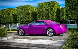 Cars wallpapers Rolls-Royce Dawn in Fuxia - 2017