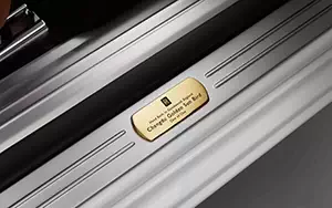Cars wallpapers Rolls-Royce Ghost Extended Wheelbase Chengdu Golden Sun Bird - 2013
