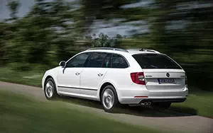 Cars wallpapers Skoda Superb Combi - 2013