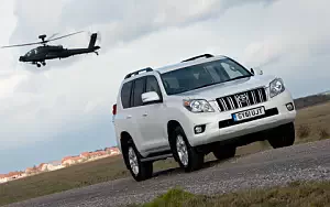 Cars wallpapers Toyota Land Cruiser UK-spec - 2010