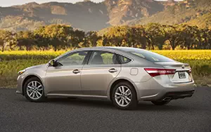 Cars wallpapers Toyota Avalon XLE - 2013