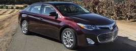 Toyota Avalon XLE - 2013