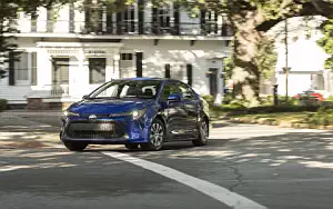 Cars wallpapers Toyota Corolla LE Hybrid Sedan US-spec - 2019