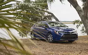 Cars wallpapers Toyota Corolla LE Hybrid Sedan US-spec - 2019