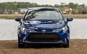 Cars wallpapers Toyota Corolla LE Hybrid Sedan US-spec - 2019