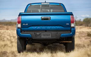 Cars wallpapers Toyota Tacoma Limited Double Cab - 2015