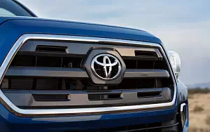 Cars wallpapers Toyota Tacoma Limited Double Cab - 2015