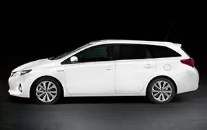 Cars wallpapers Toyota Auris Touring Sports Hybrid - 2013