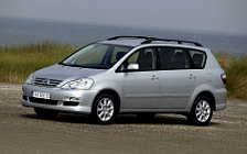 Toyota Avensis Verso - 2003