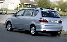 Toyota Avensis Verso - 2003