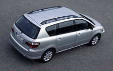 Toyota Avensis Verso - 2003