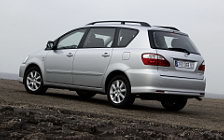 Toyota Avensis Verso - 2003