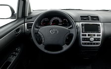 Toyota Avensis Verso - 2003