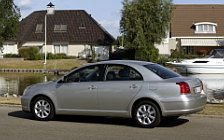 Toyota Avensis - 2003