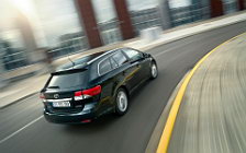 Cars wallpapers Toyota Avensis Wagon - 2011