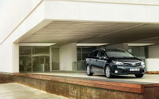 Cars wallpapers Toyota Avensis Wagon - 2011