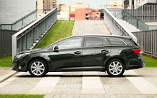 Cars wallpapers Toyota Avensis Wagon - 2011