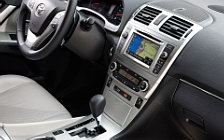 Cars wallpapers Toyota Avensis Wagon - 2011