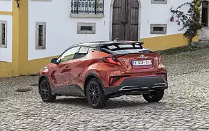 Cars wallpapers Toyota C-HR Hybrid (Orange) - 2019