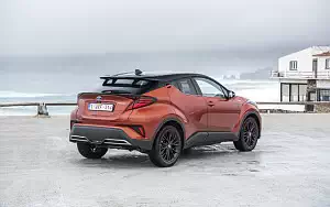 Cars wallpapers Toyota C-HR Hybrid (Orange) - 2019