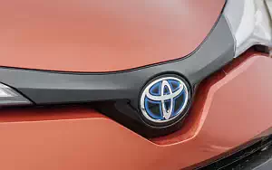 Cars wallpapers Toyota C-HR Hybrid (Orange) - 2019