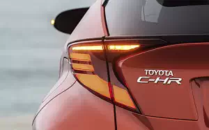 Cars wallpapers Toyota C-HR Hybrid (Orange) - 2019