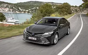 Cars wallpapers Toyota Camry Hybrid - 2019