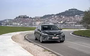 Cars wallpapers Toyota Camry Hybrid - 2019
