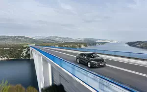 Cars wallpapers Toyota Camry Hybrid - 2019