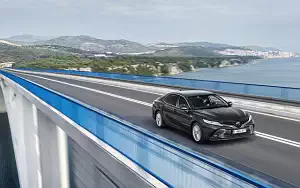 Cars wallpapers Toyota Camry Hybrid - 2019