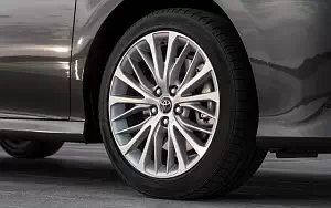 Cars wallpapers Toyota Camry Hybrid - 2019
