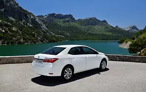 Cars wallpapers Toyota Corolla - 2013