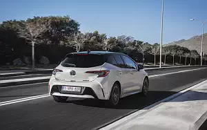 Cars wallpapers Toyota Corolla Hatchback Hybrid 1.8L - 2019