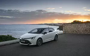 Cars wallpapers Toyota Corolla Hatchback Hybrid 1.8L - 2019
