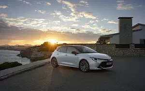 Cars wallpapers Toyota Corolla Hatchback Hybrid 1.8L - 2019