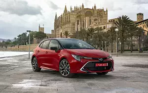 Cars wallpapers Toyota Corolla Hatchback Hybrid 2.0L - 2019