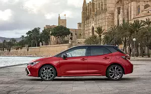 Cars wallpapers Toyota Corolla Hatchback Hybrid 2.0L - 2019