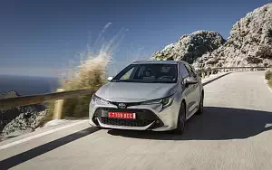 Cars wallpapers Toyota Corolla Touring Sports Hybrid 1.8L - 2019