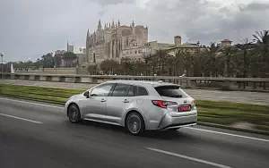 Cars wallpapers Toyota Corolla Touring Sports Hybrid 1.8L - 2019