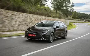 Cars wallpapers Toyota Corolla Touring Sports Hybrid 2.0L - 2019