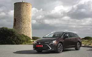 Cars wallpapers Toyota Corolla Touring Sports Hybrid 2.0L - 2019