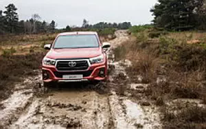 Cars wallpapers Toyota Hilux 4x4 Special Edition Double Cab - 2018