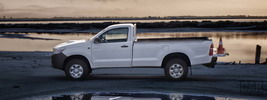 Toyota Hilux Regular Cab - 2012